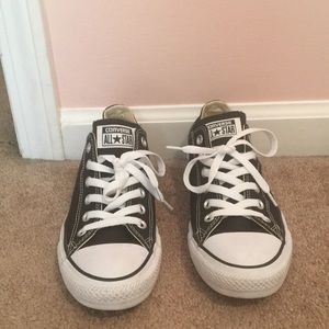 Black/White Converse All Star